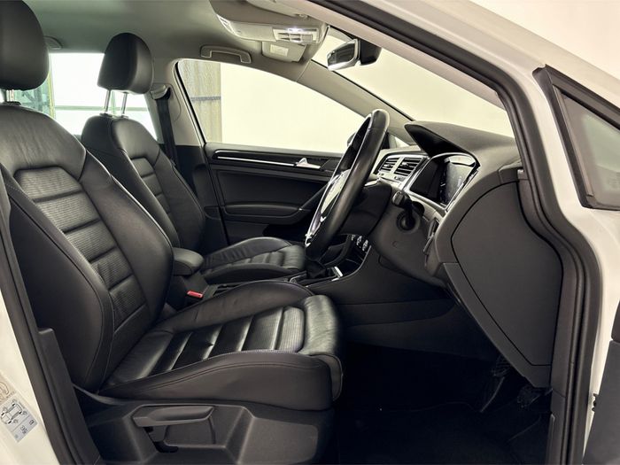Volkswagen Golf 2020