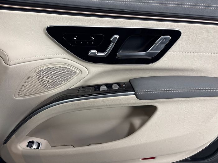 Mercedes-Benz EQS 2023