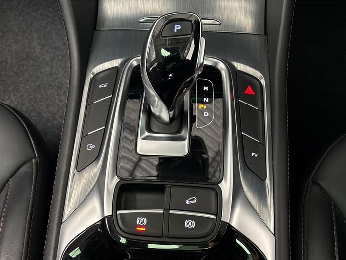 MG HS 2022