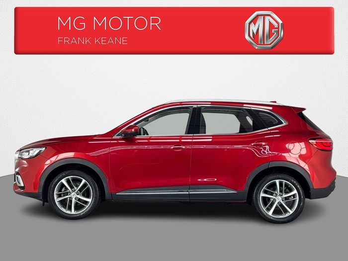 MG HS 2022