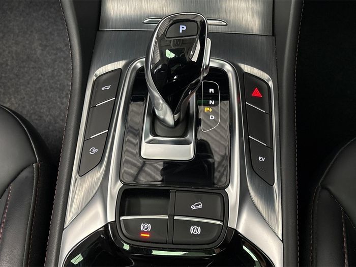 MG HS 2022