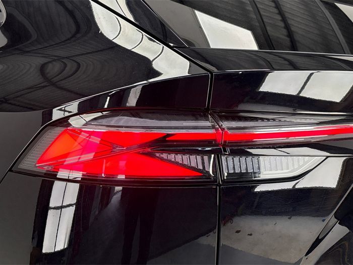 MG HS 2025