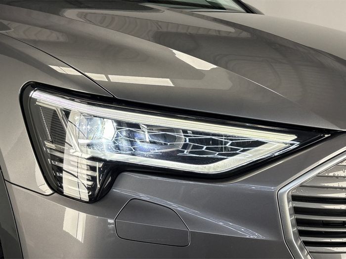 Audi E-Tron 2021