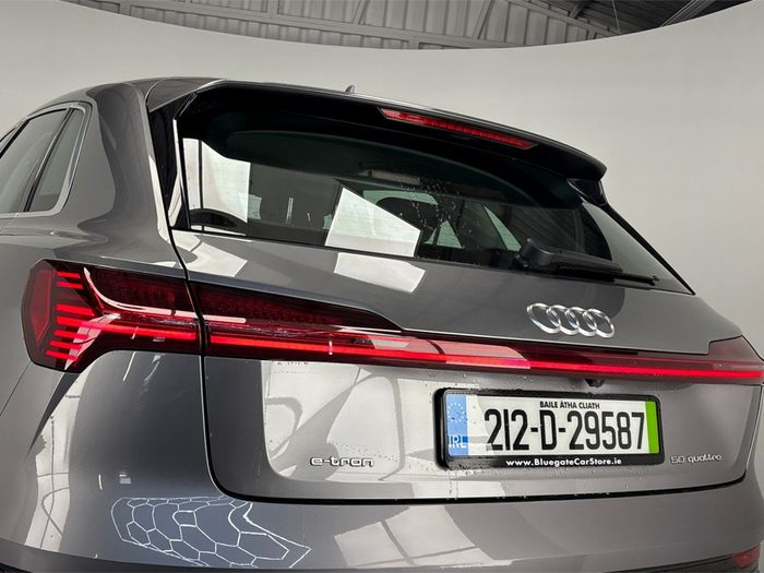 Audi E-Tron 2021