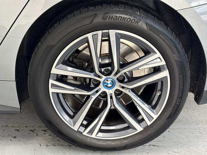 BMW i4 2024
