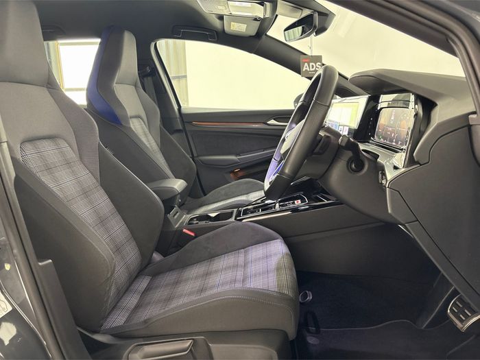 Volkswagen Golf 2023