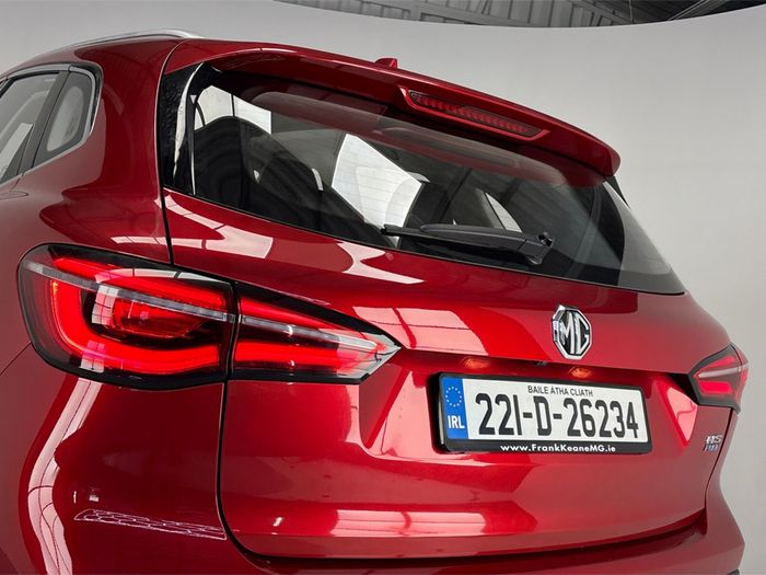 MG HS 2022
