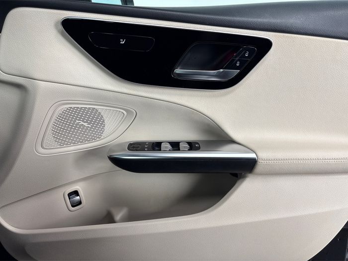 Mercedes-Benz C-Class 2022