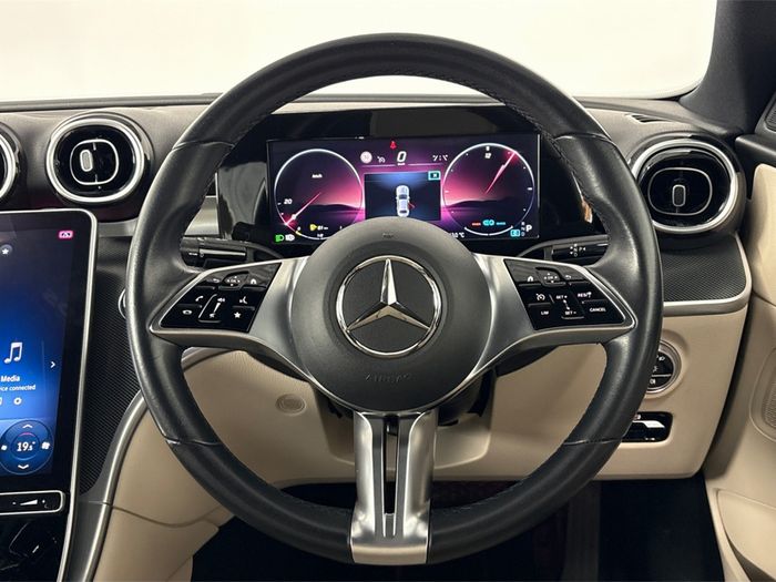 Mercedes-Benz C-Class 2022