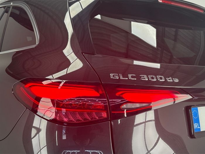 Mercedes-Benz GLC-Class 2023