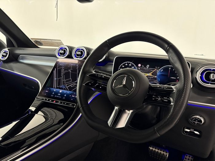 Mercedes-Benz GLC-Class 2023