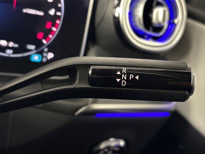 Mercedes-Benz GLC-Class 2023