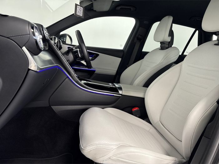 Mercedes-Benz GLC-Class 2023