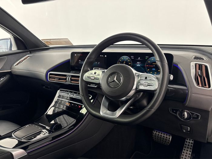 Mercedes-Benz EQC 2023