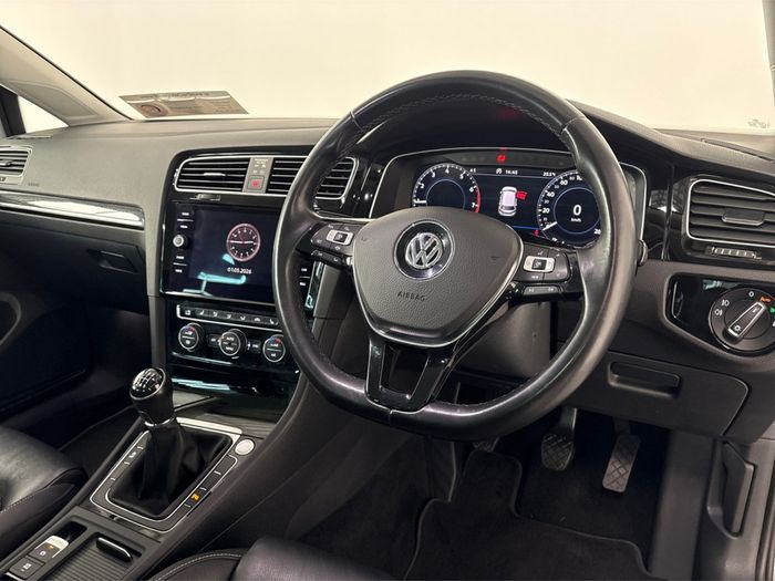 Volkswagen Golf 2020