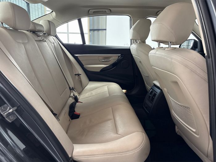 BMW 3 Series 2017