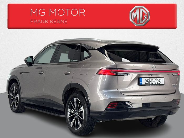 MG HS 2025