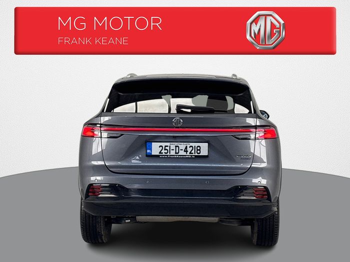 MG HS 2025