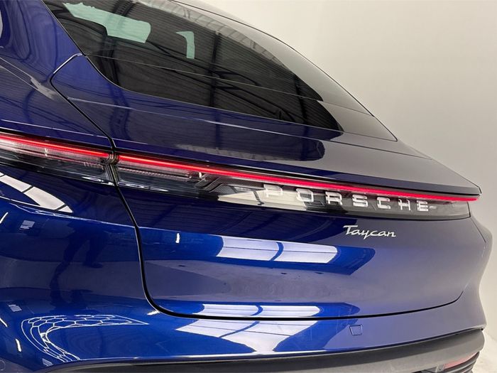 Porsche Taycan 2023