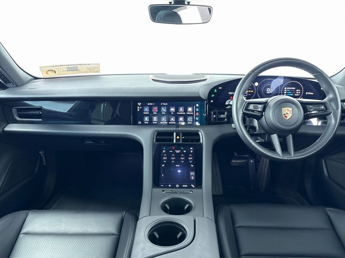 Porsche Taycan 2023
