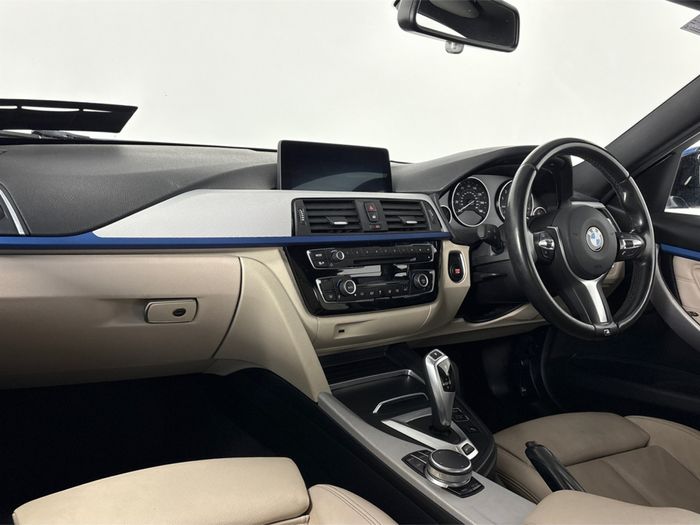 BMW 3 Series 2017