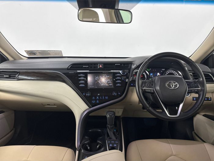 Toyota Camry 2019