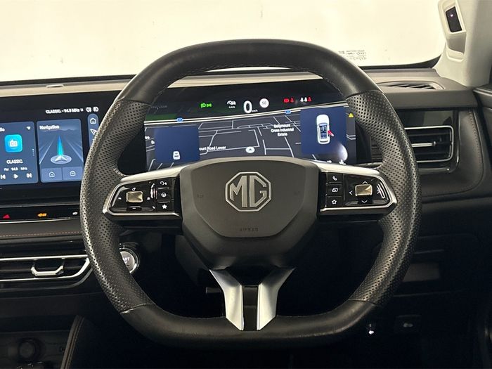 MG HS 2025