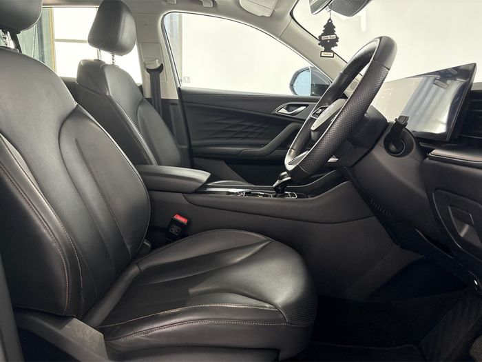MG HS 2025