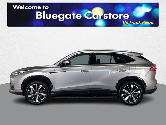 MG HS 2025