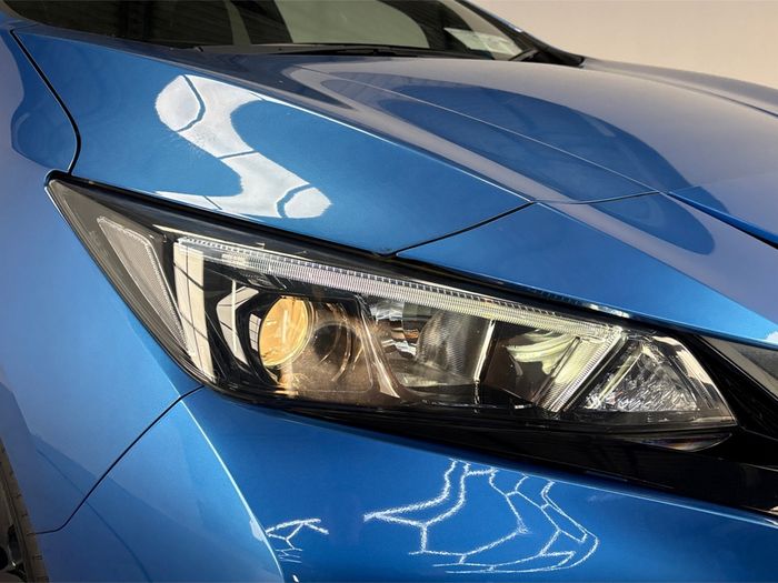 Nissan Leaf 2021