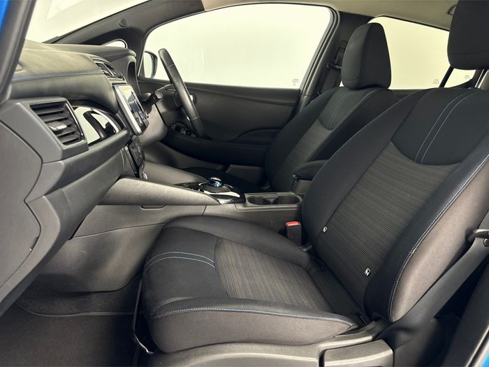 Nissan Leaf 2021
