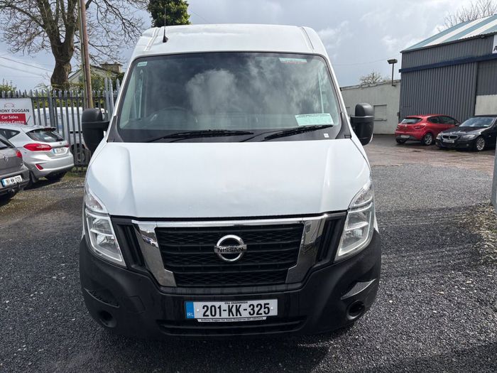 Nissan NV400 2020