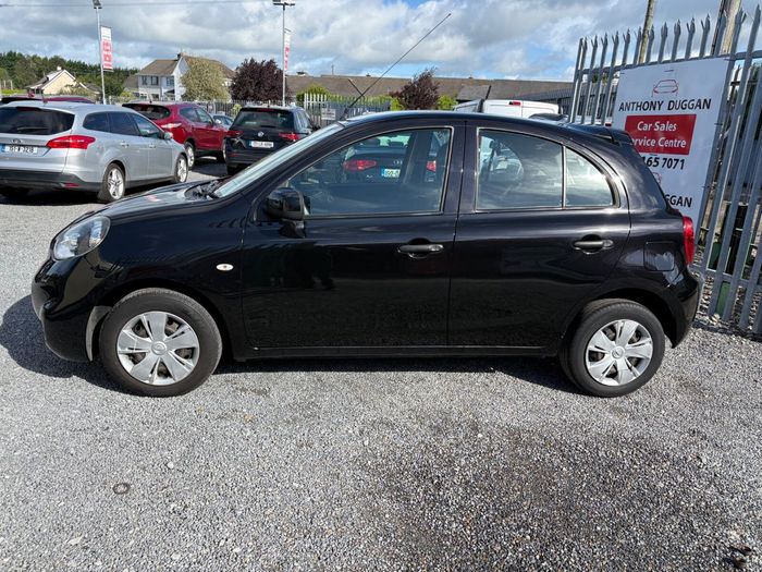 Nissan March 2016