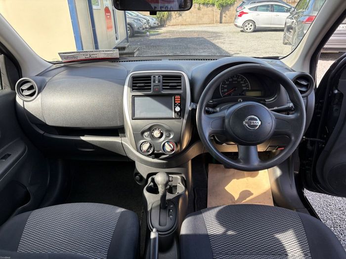 Nissan March 2016