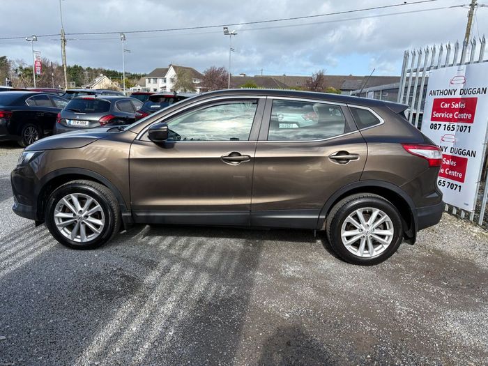 Nissan QASHQAI 2014