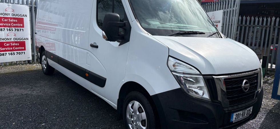 Nissan NV400 2020
