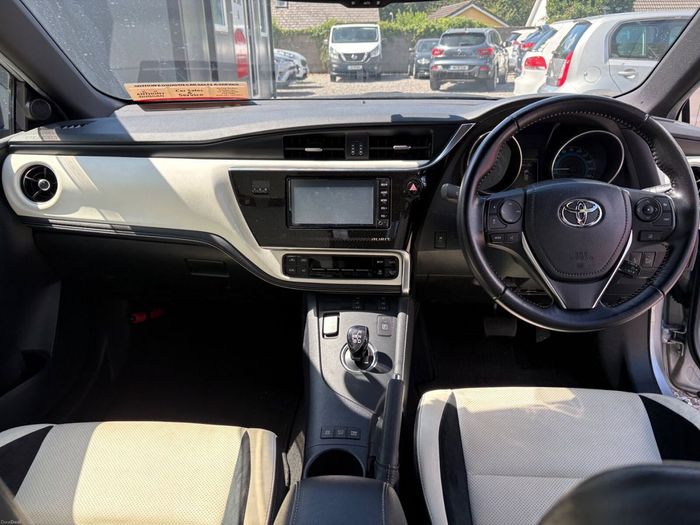 Toyota Auris 2017