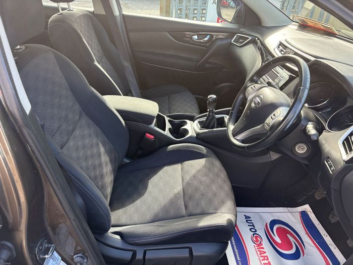 Nissan QASHQAI 2014