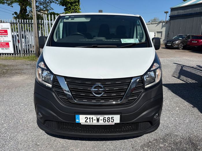 Nissan NV300 2021