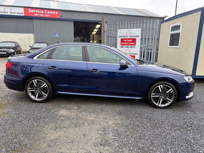 Audi A4 2023