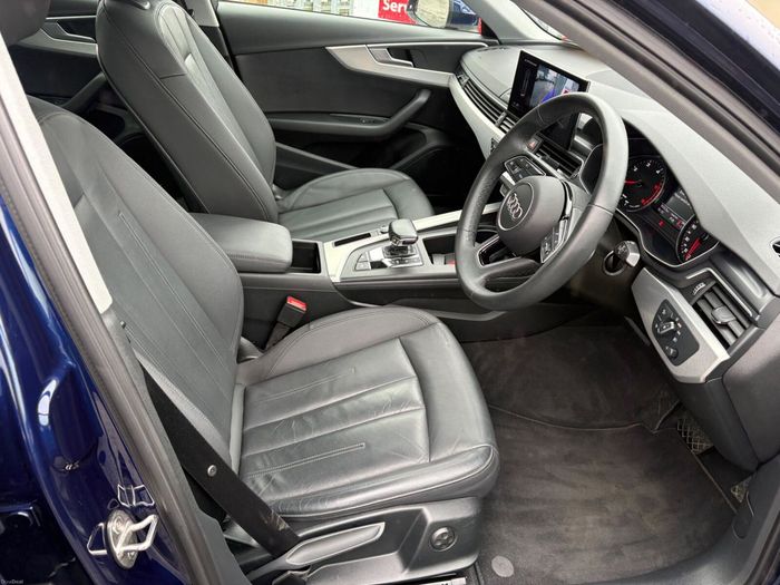 Audi A4 2023