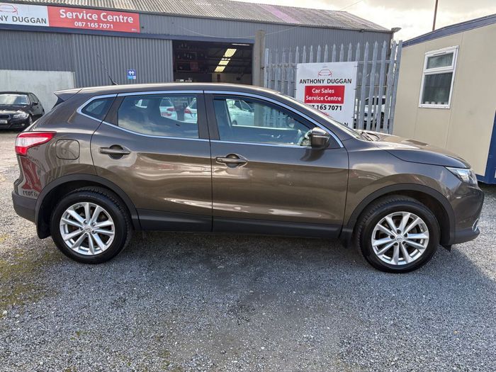 Nissan QASHQAI 2014