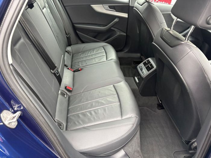 Audi A4 2023