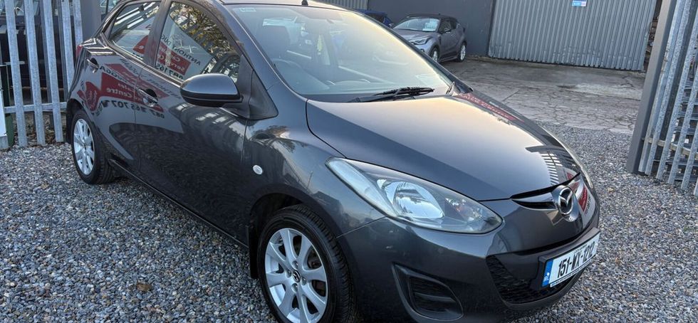 Mazda 2 2015