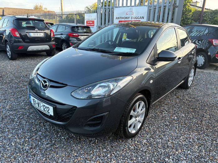 Mazda 2 2015