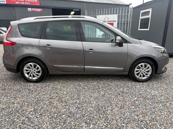 Renault Grand Scenic 2016