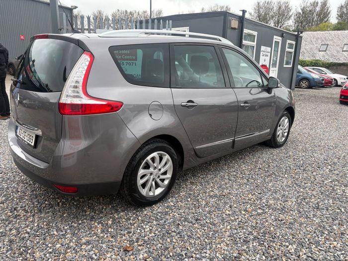 Renault Grand Scenic 2016