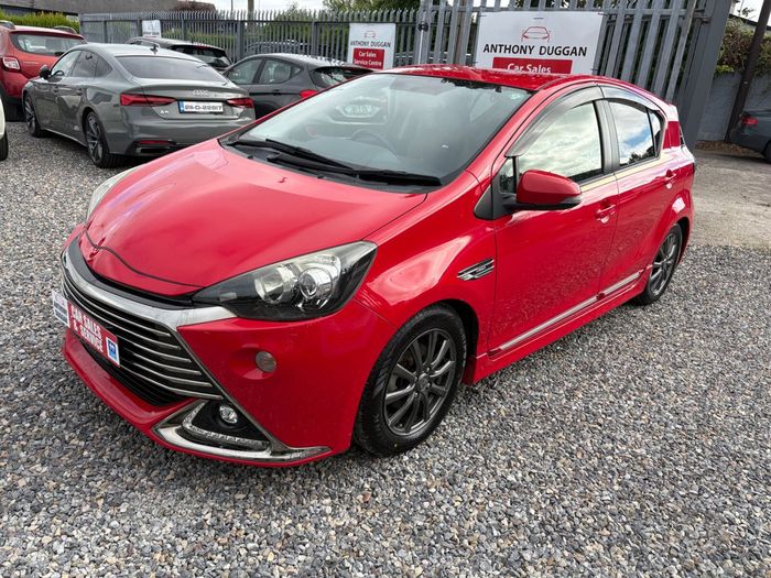 Toyota Aqua 2015