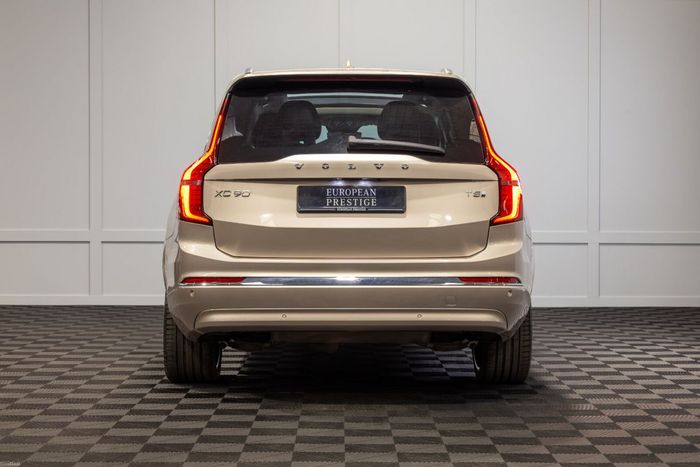 Volvo XC90 2025