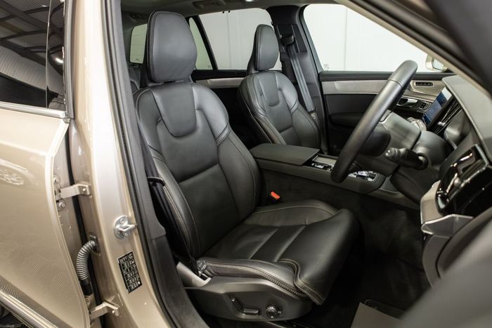 Volvo XC90 2025